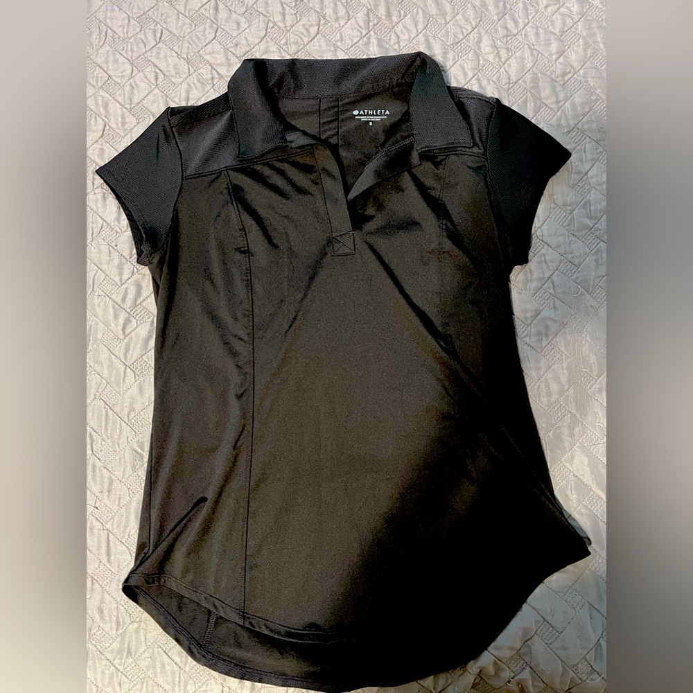 Women’s Athleta top
